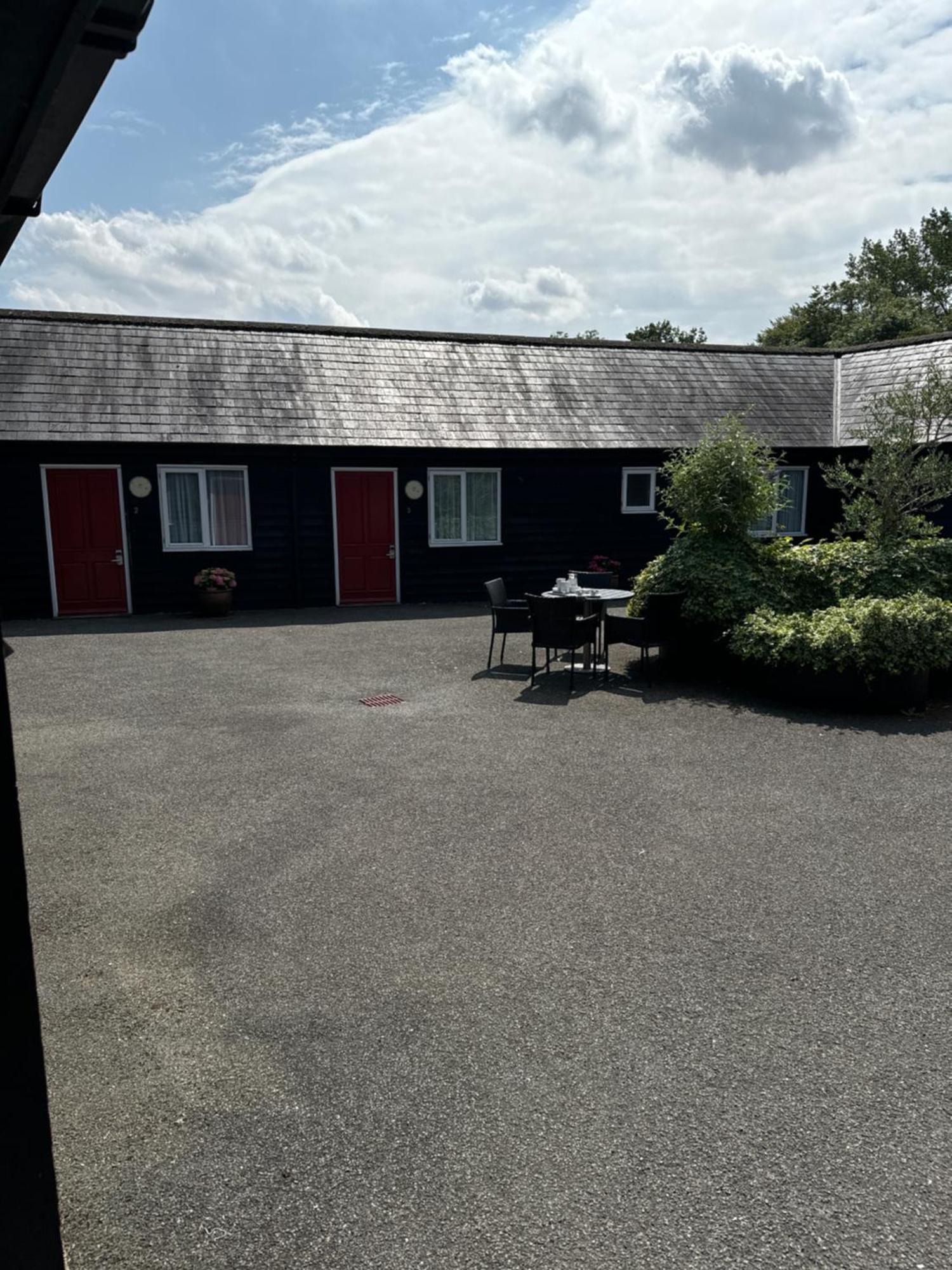 The Fox Inn Matching Exterior foto
